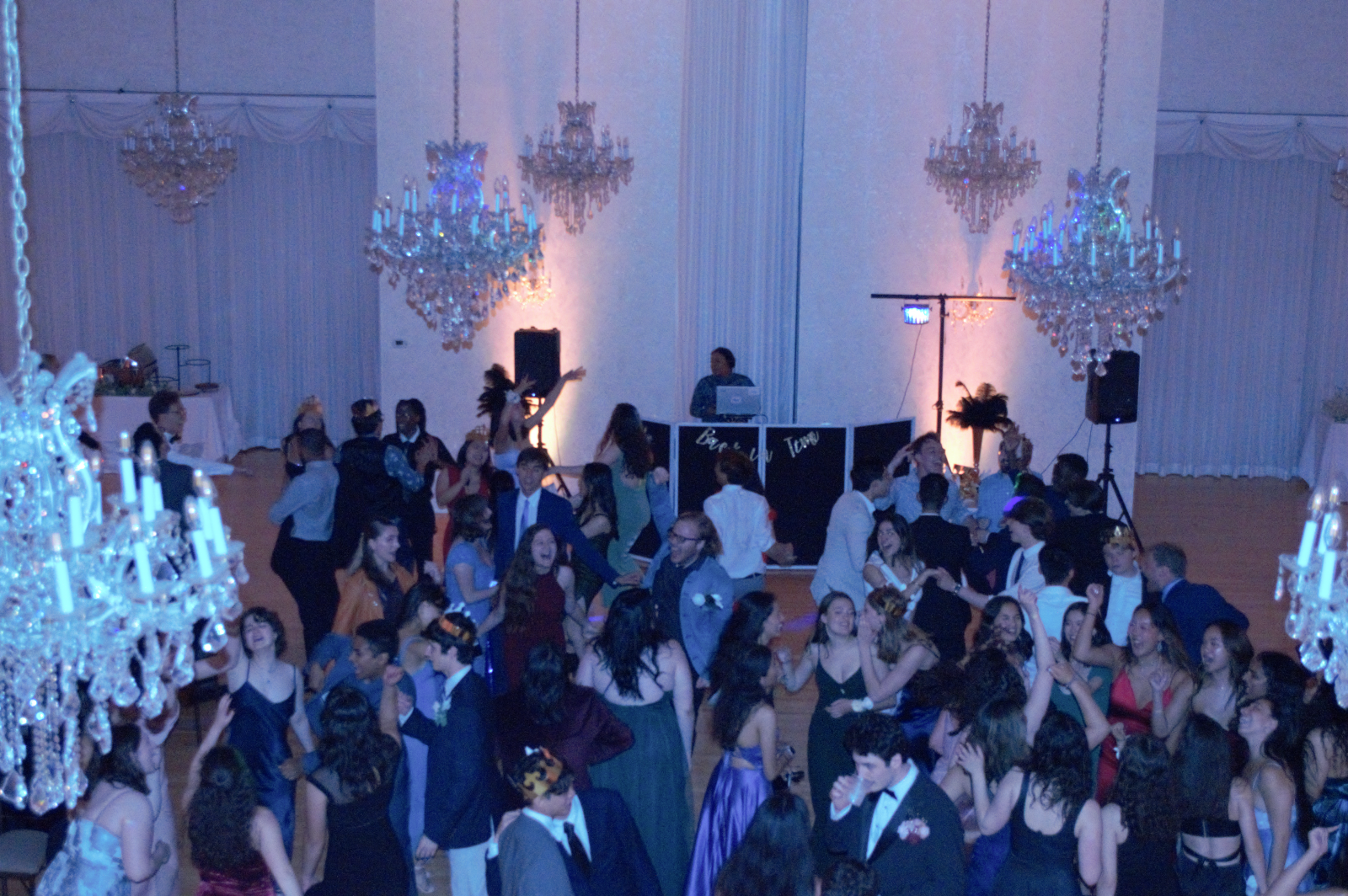 Aerial view of Ezra Stiles Prom