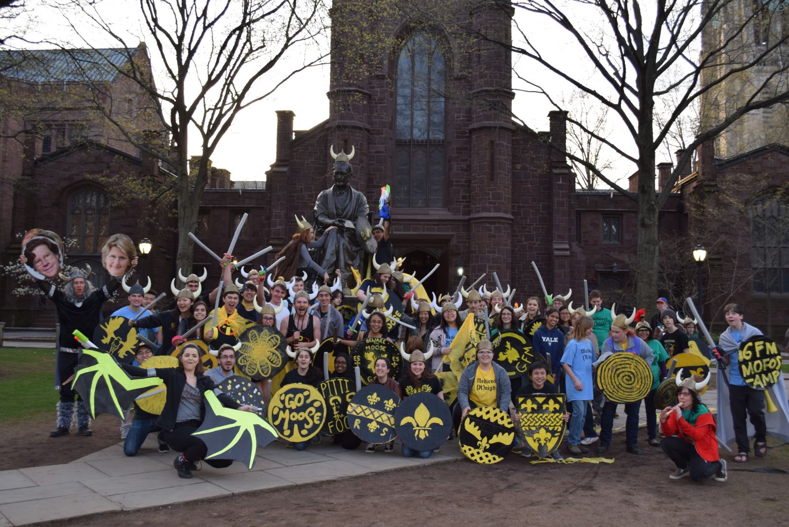 Medieval Knight 2017 group photo of vikings with their Ezra Stiles shields
