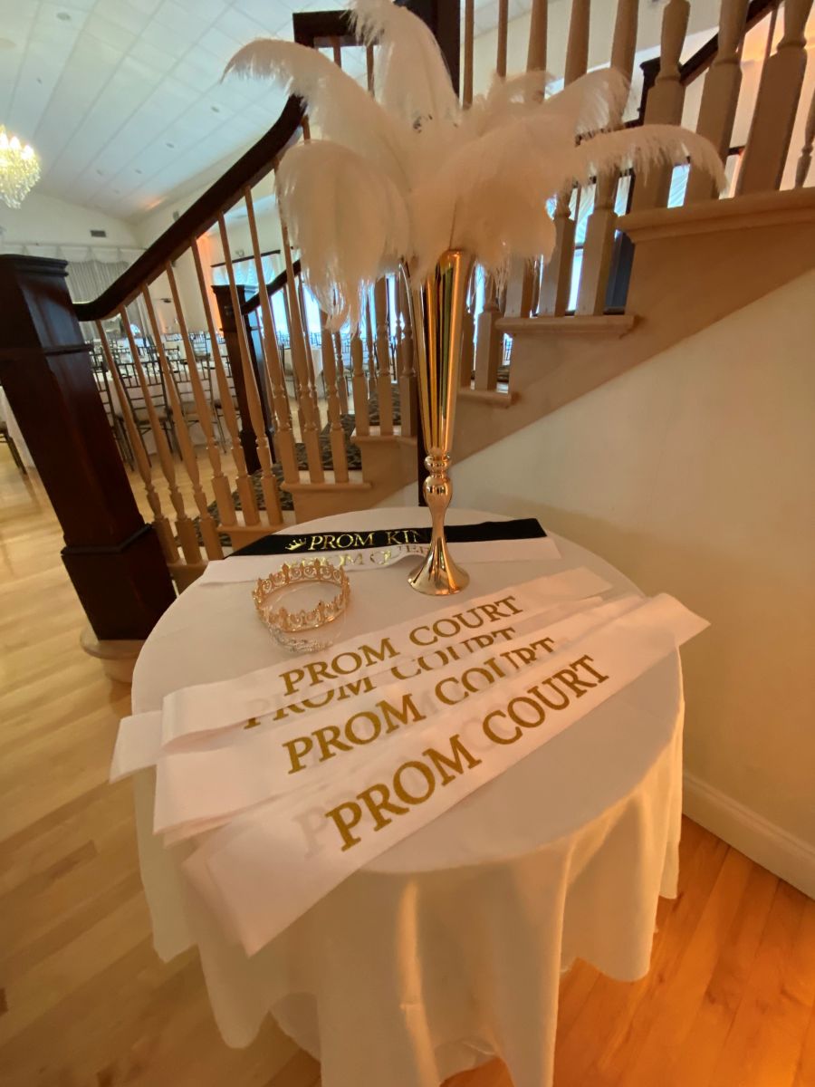 prom table