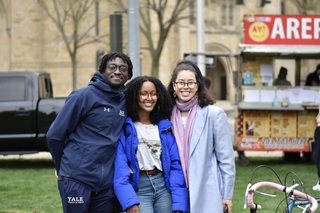 students enjoying the food from the arepa truck
