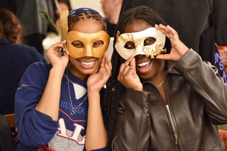 2 Stilesians with masks on