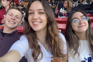Alina and friends taking a group selfie